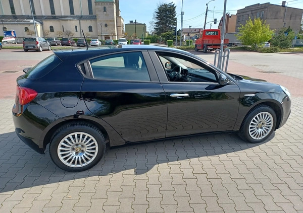 Alfa Romeo Giulietta cena 39900 przebieg: 127000, rok produkcji 2014 z Pakość małe 562